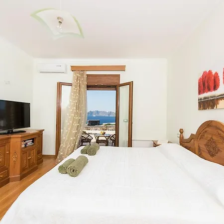 Hotel Zeus 4*